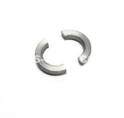 Retaining cotters fixing pinion set, perfo