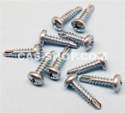 Screw set for wooden rearwindow frame